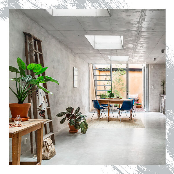 Плюсы наливного пола химстойкость